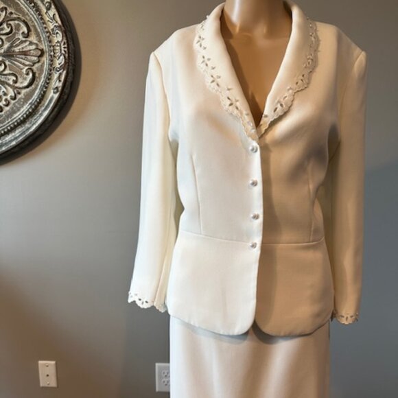 TAHARI CREAM 2PC SKIRT SUIT - Picture 1 of 8